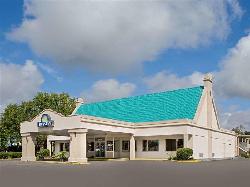 Days Inn By Wyndham Tallahassee-Government Center Exterior photo